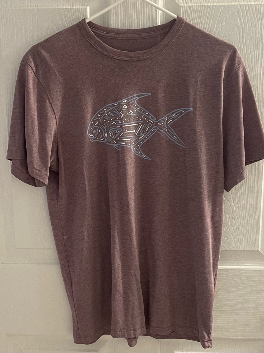 Vineyard Vines Men’s Fish T-Shirt medium Like New